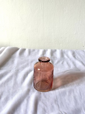  Nižší skleněná vázička terakota - listy 