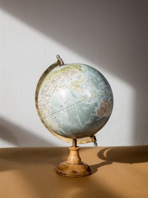  Globus 